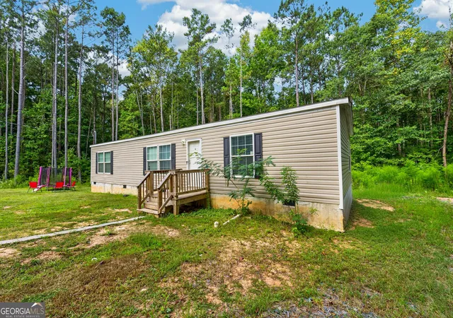 Photo 3 of Single family home for sale at 3930 Bartley Rd, West Point, GA 31833 | MLS# 10851487 | Listing updated on 2026-10-07