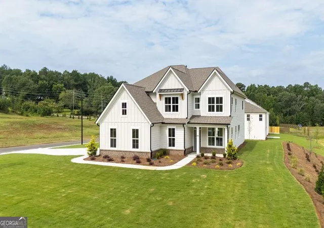 Photo 3 of Single family home for sale at 5270 Blue Bird Path, Powder Springs, GA 30127 | MLS# 10845028 | Listing updated on 2026-10-01