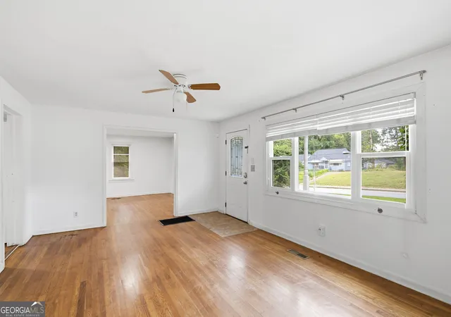 Photo 2 of Single family home for sale at 37 Claire Dr Se, Atlanta, GA 30315 | MLS# 10839745 | Listing updated on 2026-09-09