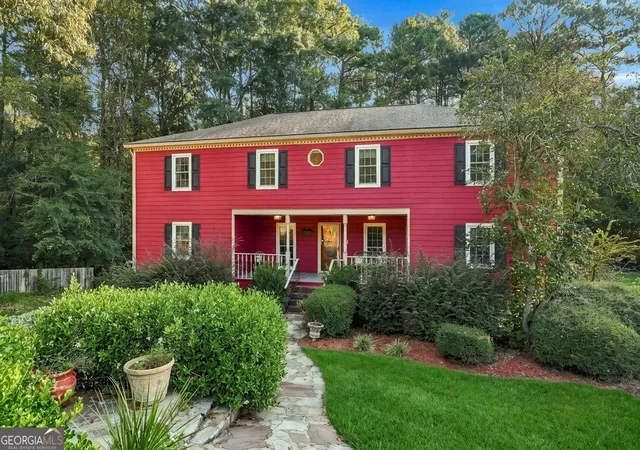 Photo 3 of Single family home for sale at 144 Shadow Lake Dr Sw, Lilburn, GA 30047 | MLS# 10840777 | Listing updated on 2026-10-07