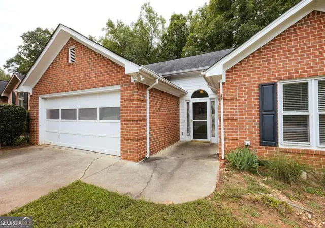 Photo 1 of Single family home for sale at 137 Lucy Ln, Athens, GA 30606 | MLS# 10871905 | Listing updated on 2026-10-27