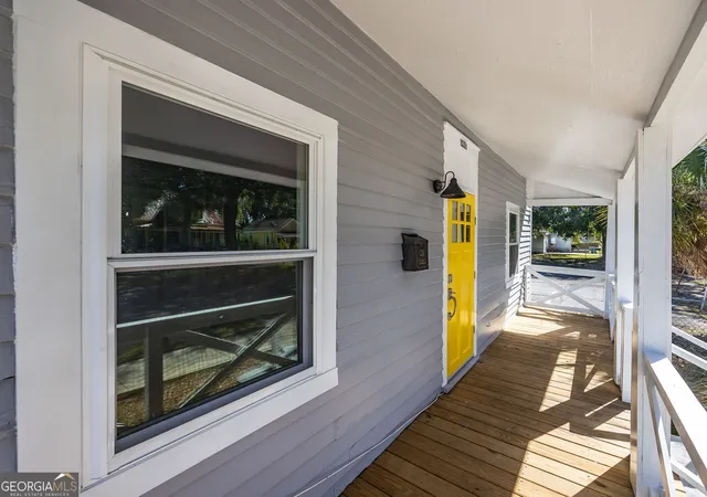 Photo 4 of Single family home for sale at 1416 Albany St, Brunswick, GA 31520 | MLS# 10880581 | Listing updated on 2026-10-29