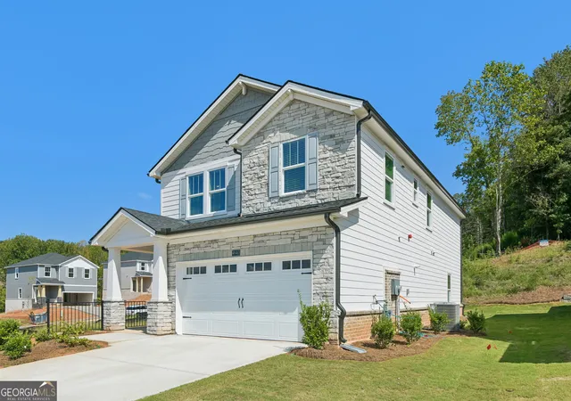 Photo 4 of Single family home for sale at 4940 Macomber Ln, Cumming, GA 30041 | MLS# 10791539 | Listing updated on 2026-09-21