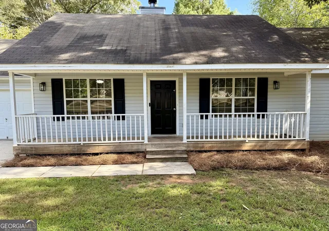 Photo 2 of Single family home for sale at 164 Lake Forest Dr, Jackson, GA 30233 | MLS# 10843966 | Listing updated on 2026-09-11