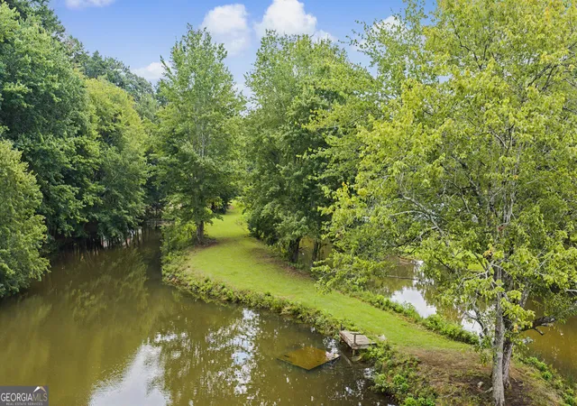 Photo 2 of Single family home for sale at 85 Woodstream Dr, Newnan, GA 30265 | MLS# 10836967 | Listing updated on 2026-09-15