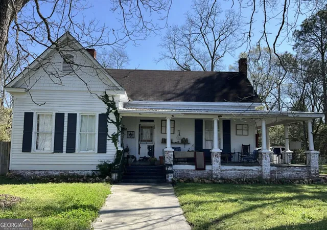 Photo 1 of Single family home for sale at 121 S Bailey Ave, Leslie, GA 31764 | MLS# 10842861 | Listing updated on 2026-09-23