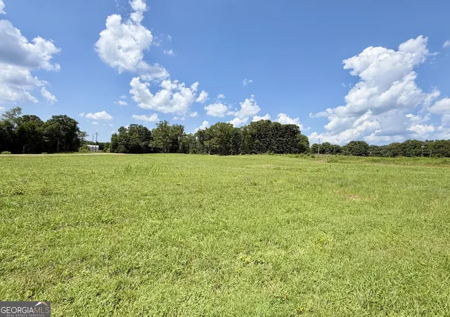 Photo 3 of Single family home for sale at 2118 Brewers Mill Rd, Elberton, GA 30635 | MLS# 10824613 | Listing updated on 2026-09-18