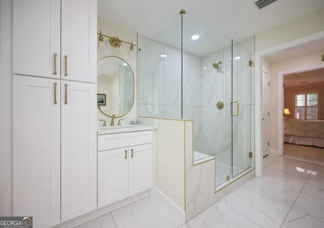 Photo 1 of Townhouse for sale at 40 Ivy Chase Ne, Atlanta, GA 30342 | MLS# 10819503 | Listing updated on 2026-09-19