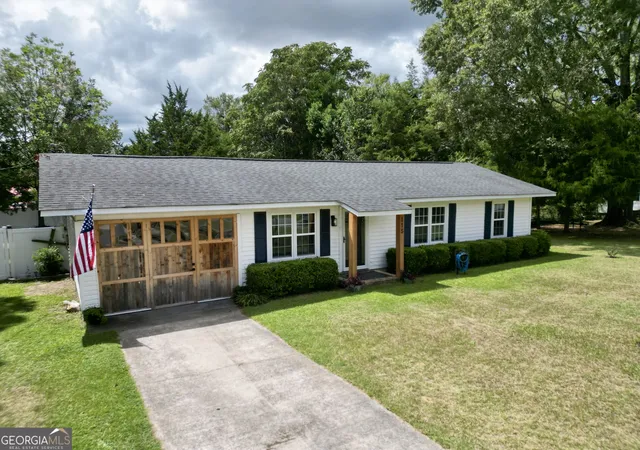 Photo 2 of Single family home for sale at 115 Diane St, Cochran, GA 31014 | MLS# 10841347 | Listing updated on 2026-09-19