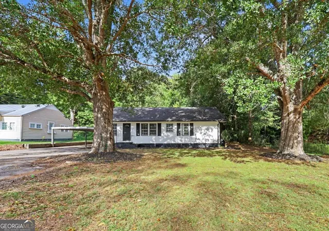 Photo 2 of Single family home for sale at 1059 Prather Brg Rd, Toccoa, GA 30577 | MLS# 10845432 | Listing updated on 2026-10-09