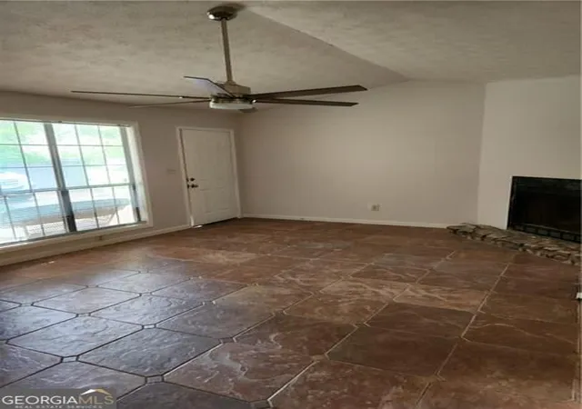 Photo 3 of Single family home for sale at 881 June Ct, Jonesboro, GA 30238 | MLS# 10840473 | Listing updated on 2026-09-18