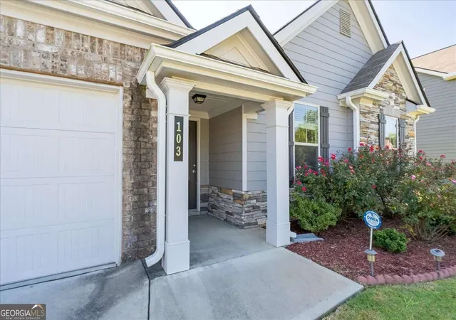 Photo 2 of Single family home for sale at 103 Mcginnis Cir, Calhoun, GA 30701 | MLS# 10845062 | Listing updated on 2026-09-26