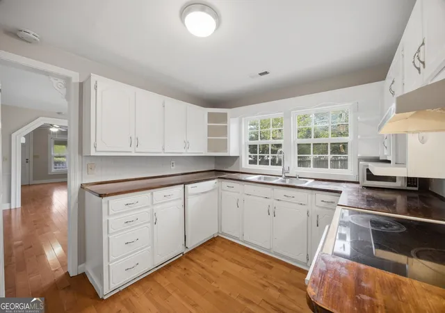 Photo 4 of Single family home for sale at 1114 Mount Vernon Rd, Tunnel Hill, GA 30755 | MLS# 10852225 | Listing updated on 2026-10-07