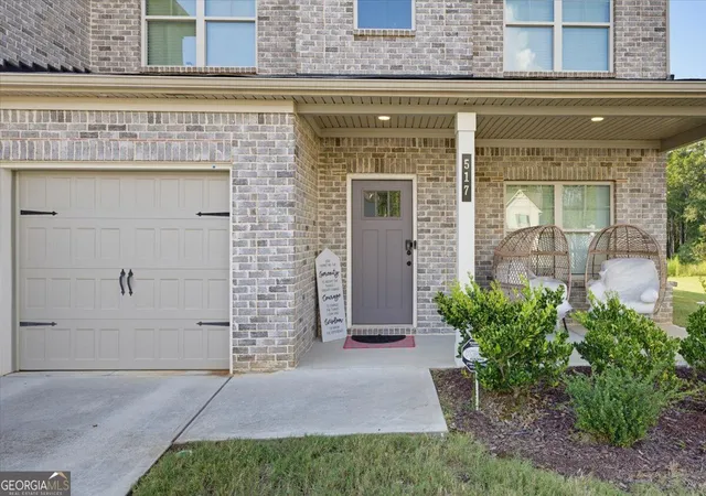 Photo 3 of Single family home for sale at 517 Redchurch Dr, Mcdonough, GA 30252 | MLS# 10853493 | Listing updated on 2026-10-09