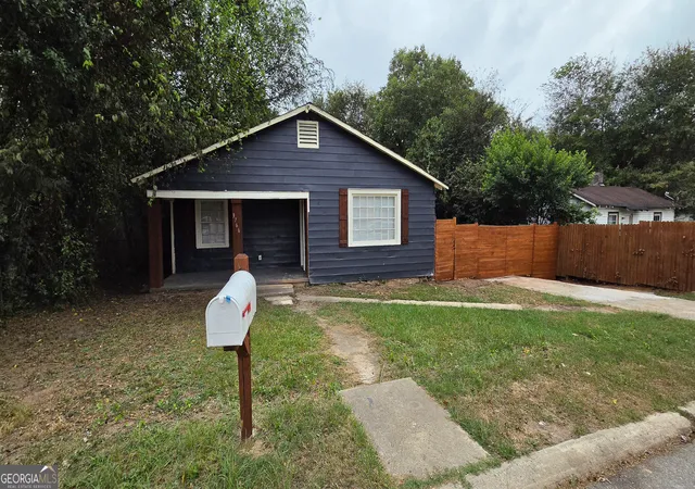 Photo 2 of Single family home for sale at 3766 Atlantic Ave, Macon, GA 31204 | MLS# 10853268 | Listing updated on 2026-10-08