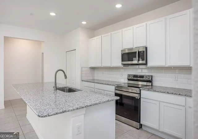 Photo 3 of Single family home for sale at 200 Savannah Way, St. Marys, GA 31558 | MLS# 10845137 | Listing updated on 2026-09-26