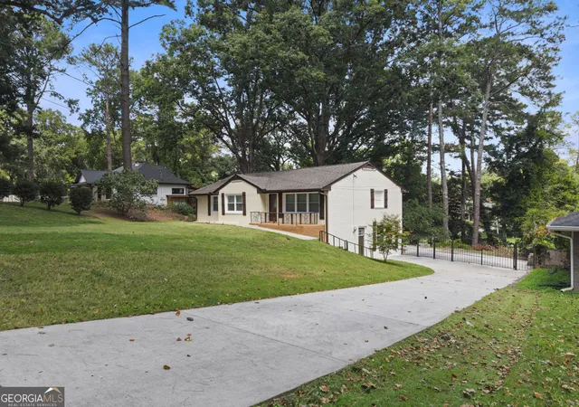 Photo 3 of Single family home for sale at 2783 Ben Hl Rd, East Point, GA 30344 | MLS# 10838582 | Listing updated on 2026-09-16