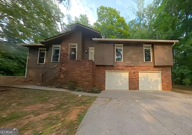 Single family home for sale at 920 New Hope Rd SW, Atlanta, GA 30331 | MLS# 10852071 | Listing updated on 2026-09-24