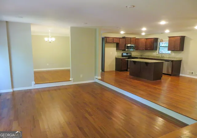 Photo 3 of Single family home for sale at 920 New Hope Rd SW, Atlanta, GA 30331 | MLS# 10852071 | Listing updated on 2026-09-24