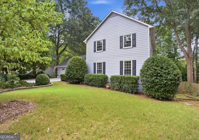 Photo 2 of Single family home for sale at 4086 Howell Fry Rd, Duluth, GA 30096 | MLS# 10845345 | Listing updated on 2026-10-08