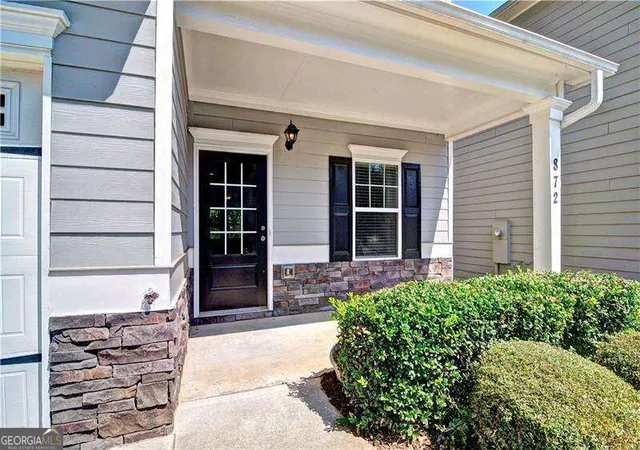 Photo 3 of Single family home for sale at 872 Whisperwood Trl, Acworth, GA 30102 | MLS# 10847878 | Listing updated on 2026-09-21