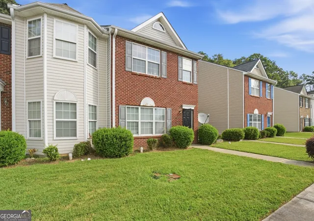 Photo 2 of Townhouse for sale at 8260 Oakley Cir # 2, Union City, GA 30291 | MLS# 10848063 | Listing updated on 2026-10-03