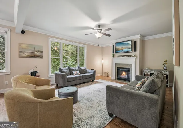 Photo 3 of Single family home for sale at 1889 Shoal Crk Blvd, Decatur, GA 30032 | MLS# 10839150 | Listing updated on 2026-09-30