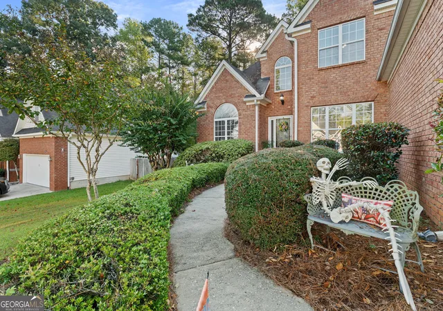 Photo 3 of Single family home for sale at 128 Brookefield Dr, Macon, GA 31210 | MLS# 10852888 | Listing updated on 2026-09-28