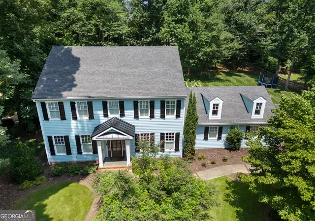 Photo 2 of Single family home for sale at 965 Hickory Oak Holw, Roswell, GA 30075 | MLS# 10847759 | Listing updated on 2026-10-04