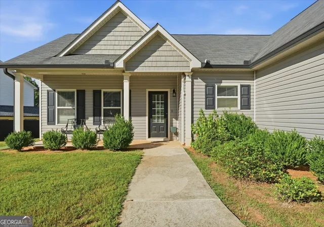 Photo 3 of Single family home for sale at 161 White Crk Dr, Rockmart, GA 30153 | MLS# 10850539 | Listing updated on 2026-10-05
