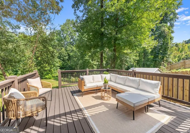 Photo 2 of Single family home for sale at 5815 Crst Oak Way, Cumming, GA 30028 | MLS# 10843003 | Listing updated on 2026-10-13