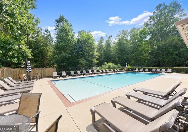 Photo 3 of Single family home for sale at 5815 Crst Oak Way, Cumming, GA 30028 | MLS# 10843003 | Listing updated on 2026-10-13