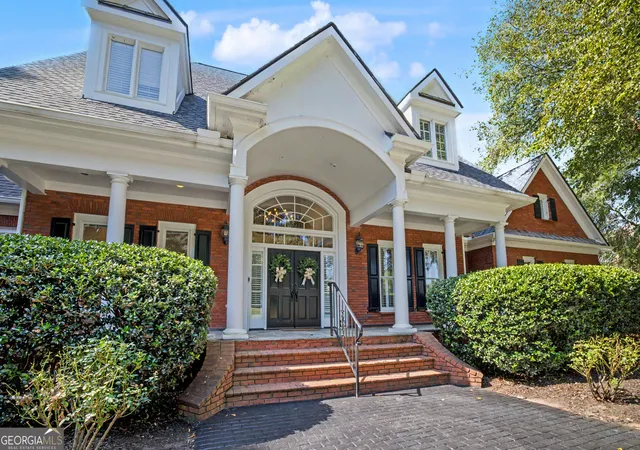 Photo 2 of Single family home for sale at 135 Pebble Beach Dr, Fayetteville, GA 30215 | MLS# 10838646 | Listing updated on 2026-09-11