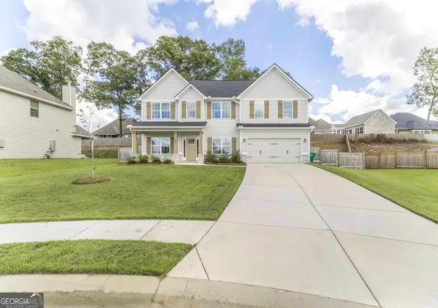 Photo 2 of Single family home for sale at 650 Mccarley Downs Dr, Bonaire, GA 31005 | MLS# 10843973 | Listing updated on 2026-09-11