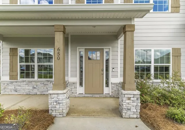 Photo 4 of Single family home for sale at 650 Mccarley Downs Dr, Bonaire, GA 31005 | MLS# 10843973 | Listing updated on 2026-10-27