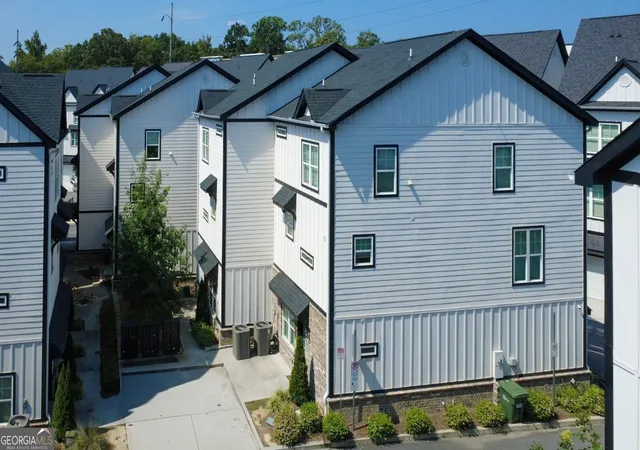 Photo 1 of Townhouse for sale at 1981 Sea Cvs Point Nw, Atlanta, GA 30318 | MLS# 10841543 | Listing updated on 2026-09-14