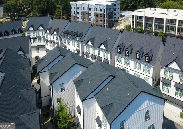 Photo 32 of Townhouse for sale at 1981 Sea Cvs Point Nw, Atlanta, GA 30318 | MLS# 10841543 | Listing updated on 2026-09-14