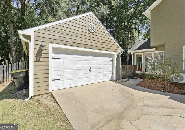 Photo 2 of Single family home for sale at 109 Rubicon Rd, Peachtree City, GA 30269 | MLS# 10843331 | Listing updated on 2026-09-10
