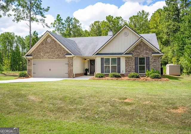 Photo 1 of Single family home for sale at 1746 Sara Hunter Ln Nw, Milledgeville, GA 31061 | MLS# 10841487 | Listing updated on 2026-09-07