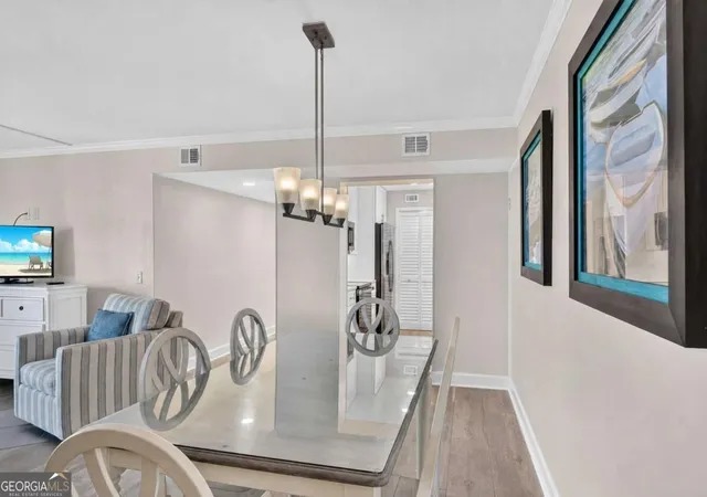 Listing Photo 3 - Condo for sale in building located at 1440 Ocean Blvd, St. Simons, GA 31522 - Unit #321