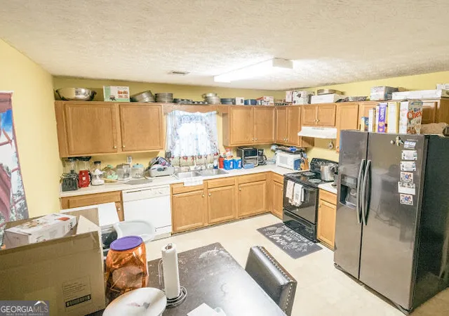Photo 2 of Single family home for sale at 8351 Ramblin Ct, Douglasville, GA 30134 | MLS# 10843935 | Listing updated on 2026-09-11