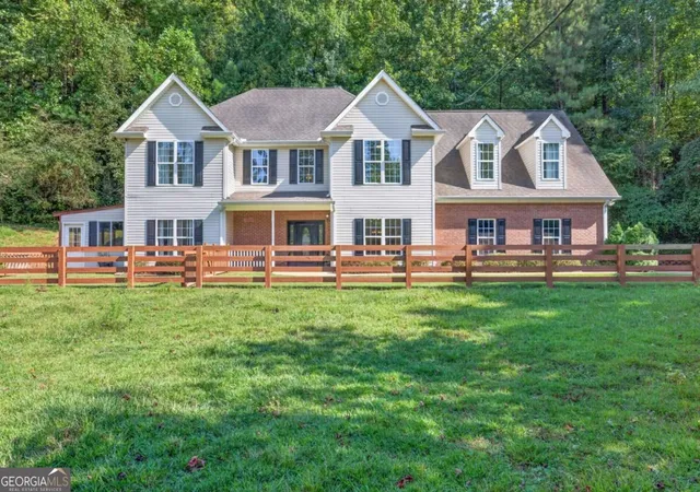 Photo 2 of Single family home for sale at 4287 Pine Vale Rd, Gainesville, GA 30507 | MLS# 10848801 | Listing updated on 2026-10-02