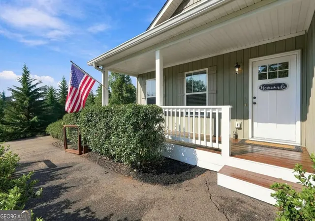 Photo 3 of Single family home for sale at 120 Camp Dr, Dahlonega, GA 30533 | MLS# 10852411 | Listing updated on 2026-10-08