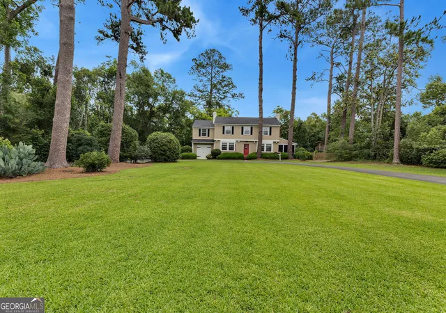 Photo 2 of Single family home for sale at 2417 N Oak St, Valdosta, GA 31602 | MLS# 10844547 | Listing updated on 2026-09-11