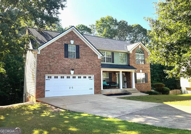 Photo 1 of Single family home for sale at 10 New York Ave, Sharpsburg, GA 30277 | MLS# 10822177 | Listing updated on 2026-09-14