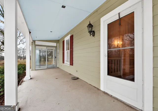 Photo 3 of Single family home for sale at 402 Tom Bell Rd, Milner, GA 30257 | MLS# 10839685 | Listing updated on 2026-10-08