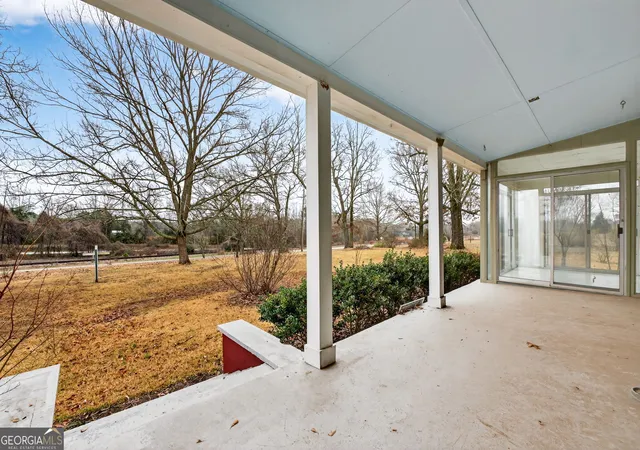 Photo 4 of Single family home for sale at 402 Tom Bell Rd, Milner, GA 30257 | MLS# 10839685 | Listing updated on 2026-10-08