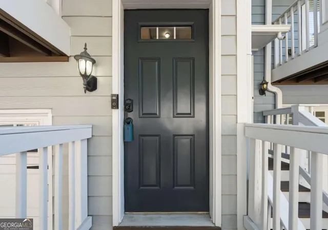 Photo 2 of Townhouse for sale at 1020 Liberty Pkwy NW, Atlanta, GA 30318 | MLS# 10879649 | Listing updated on 2026-10-27