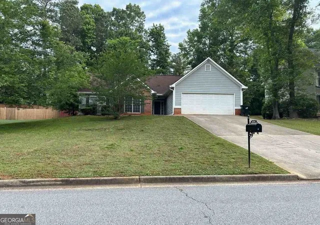 Photo 1 of Single family home for sale at 3374 Mosswood Ln, Rex, GA 30273 | MLS# 10845966 | Listing updated on 2026-09-28