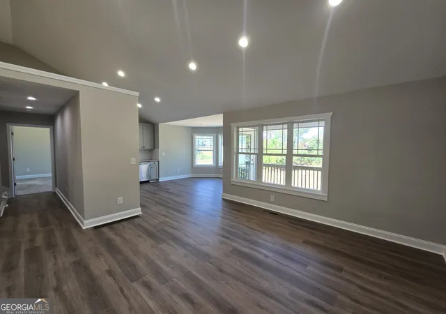 Photo 4 of Single family home for sale at 4755 Newton Dr, Gainesville, GA 30506 | MLS# 10880548 | Listing updated on 2026-10-28